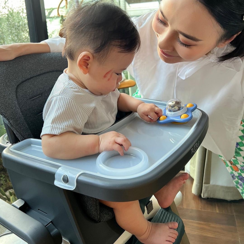 Nova Highchair เก้าอี้ทานข้าวเด็ก