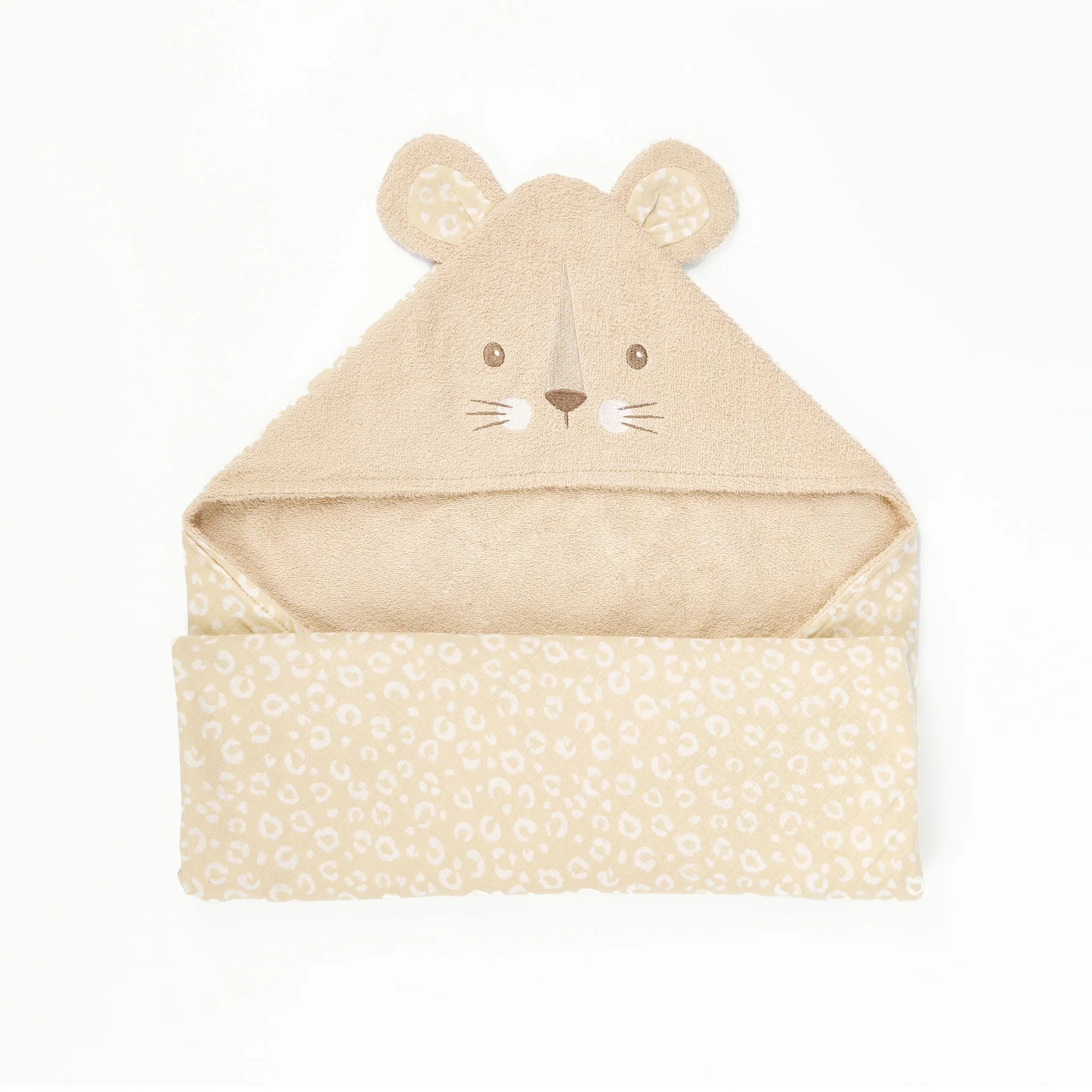 luca-leopard-hooded-towel-cutout