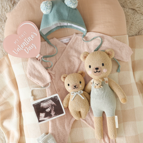 Little Alexander the honey bear 13 inch - Image 3
